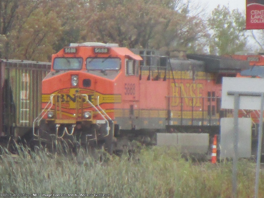 BNSF 5688